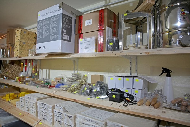 Bienenwachs, Werkzeuge, Rähmchen ...